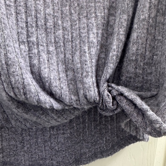 Women's Off-Shoulder purple Sweater - Picture 2 of 7